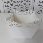 Locação de Vaso Cachepô Floral Quadrado Pequeno de Mesa