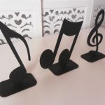 Locação de Letreiro Notas Musicais Preto de Mesa em Provençal