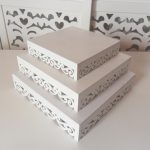 Locação de Trio Bandejas Florais em Provençal Para Doces