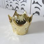 Locação de Coroa de Porcelana Dourada