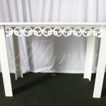 Locação de Mesa Aparadora Floral em Provençal