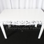 Locação de Mesa Floral Pequena em Provençal