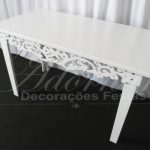 Locação de Mesa Floral Pequena em Provençal