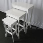 Locação de Trio de Mesas Aparadores em Provençal Para Lembrancinhas