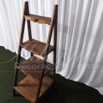 Aluguel de Armário Estante Escada Prateleira em Rústico Para Lembrancinhas