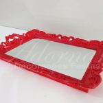 Locação de Bandeja Espelhada Moldurada em Vermelho