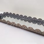 Locação de Bandeja Espelhada Retangular Bordada em Ferro