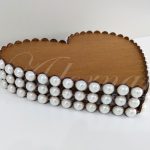 Locação de Bandeja Coração Pequena Perolado Doces