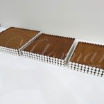 Locação Trio de Bandejas Peroladas Quadradas em Rústico Para Doces