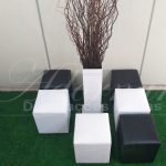 Locação de Puff Quadrado Branco