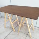 Aluguel de Mesa Rústica Grande Com Cavaletes