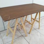 Aluguel de Mesa Rústica Grande Com Cavaletes