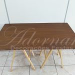 Aluguel de Mesa Rústica Grande Com Cavaletes