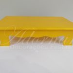 Locação de Bandeja Banquinho Retangular em Amarelo Para Doces