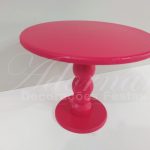 Locação de Boleira Porta Doces Média em Rosa Pink Com Pé Torneado