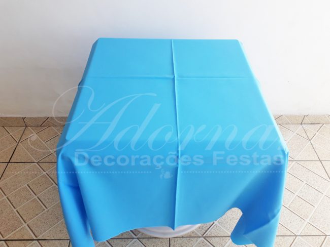 Locação de Toalha em Azul Bebê Para Mesa Quadrada