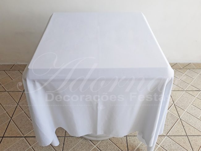 Locação de Toalha em Branco Para Mesa Quadrada