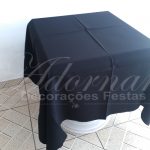 Locação de Toalha em Preto Para Mesa Quadrada