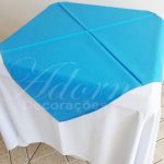 Locação de Toalha Branca Com Cobre Mancha Azul Bebê