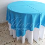 Locação de Toalha Branca Com Cobre Mancha Azul Bebê Para Mesa Redonda