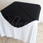 Locação de Toalha Branca Com Cobre Mancha Preto