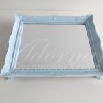 Locação de Bandeja Espelhada Moldurada em Azul Bebê Para Doces