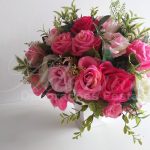 Locação de Arranjo de Flores Rosa Claro Médio