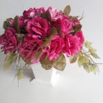 Locação de Arranjo de Flores Rosa Escuro Pequeno