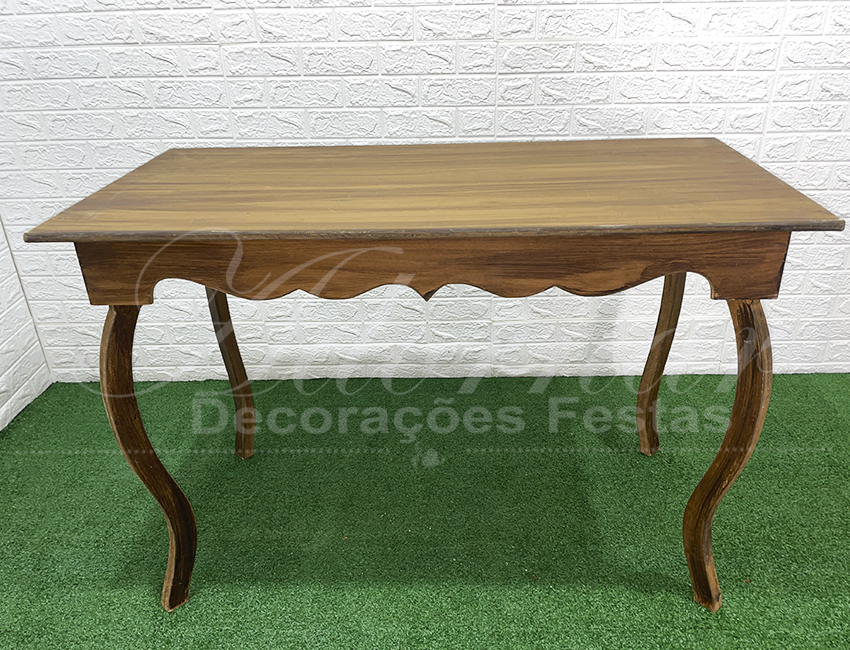 Locação de Mesa Rústica Grande Modelo Liso