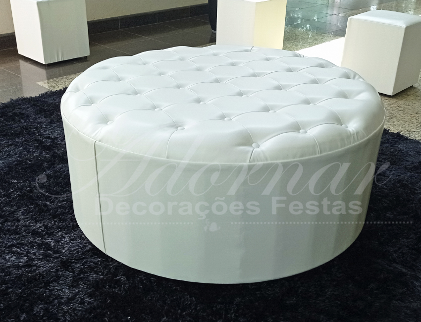 Locação Puff Redondo Branco Ilha em Courvim 1,00x1,00