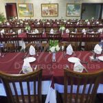 Locação Vaso Solitário Centro de Mesa Decorado Com Flores