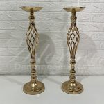 Locação Par de Vasos Modelo Aramado em Dourado