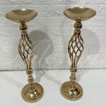 Locação Par de Vasos Modelo Aramado em Dourado