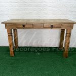 Locação de Mesa Rústica Pequena Modelo Com Gaveta Decorativa