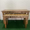 Locação de Par de Mesa Rústica Modelo Com Gaveta Decorativa